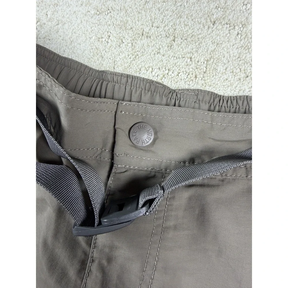 The North Face Brown Belted Cargo Shorts Paramount Trail Hiking Men's Size 34